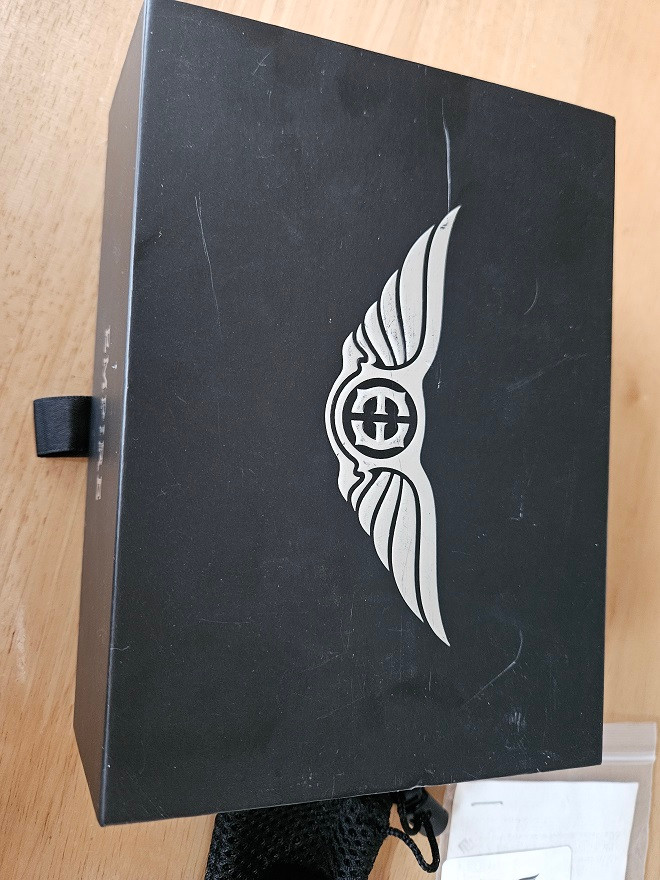 엠파이어 이어스 브라바도 입니다.--6