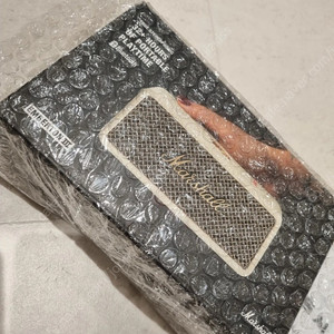 미개봉 새상품 소비코AV 국내정품 마샬 엠버튼3 블루투스스피커 크림색상