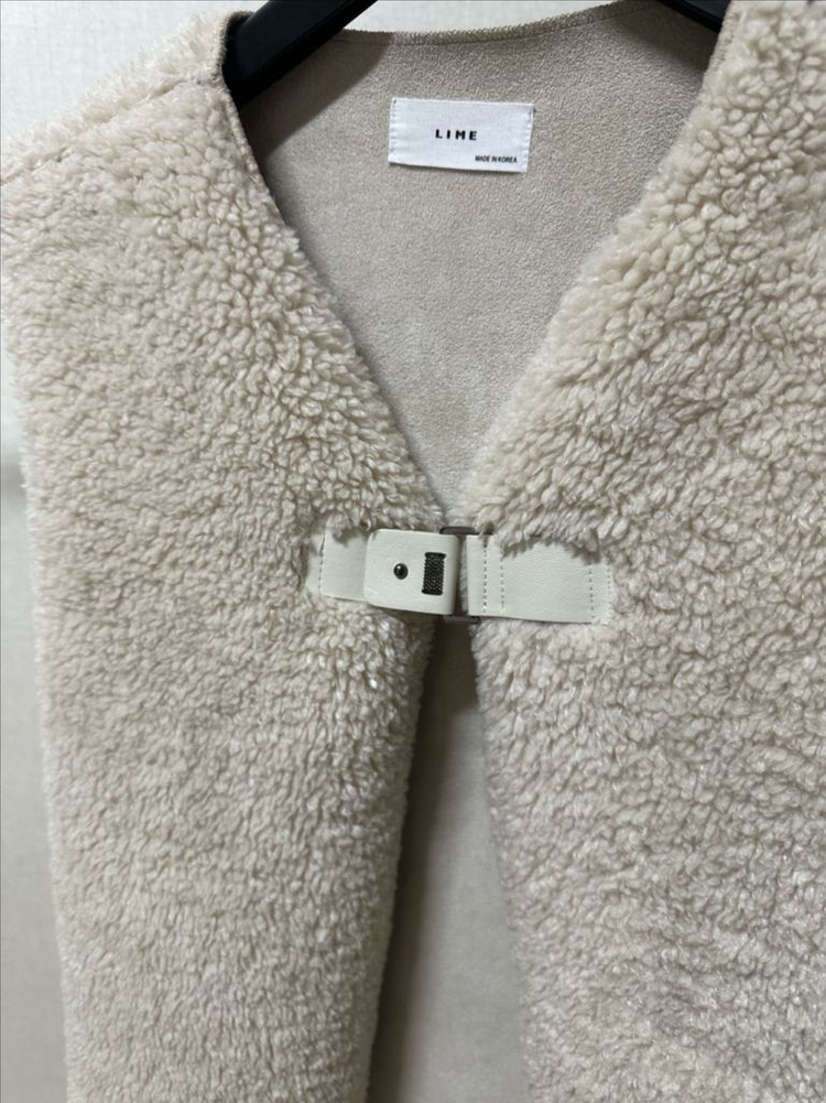 아이보리 무스탕 조끼--3