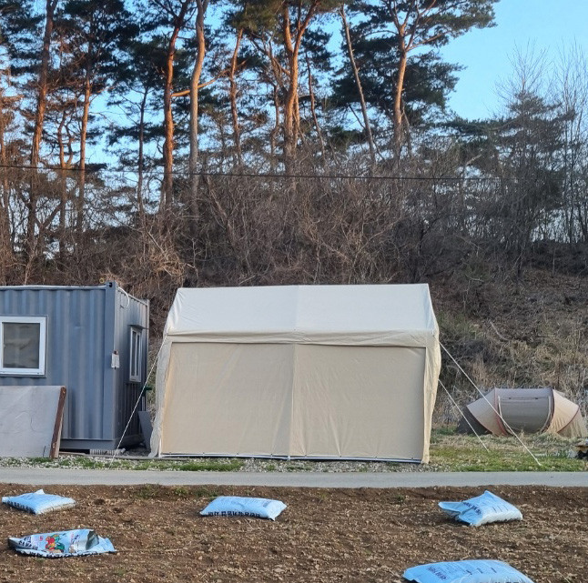 조립식 그늘막 프레임 비닐하우스 간이 천막 창고 주차장 이미지