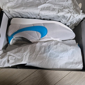 쿨거래시 7만9천! 미착용 새제품 나이키 남성 운동화 사이즈 270