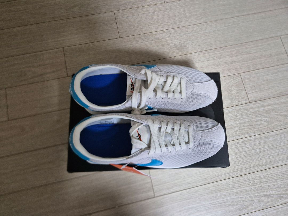 쿨거래시 7만9천! 미착용 새제품 나이키 남성 운동화 사이즈 270--3