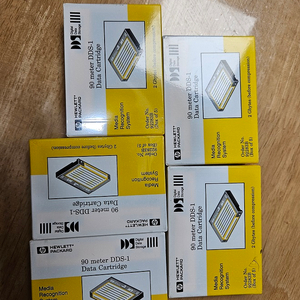 미개봉 HP DAT 2G 테이프 입니다.