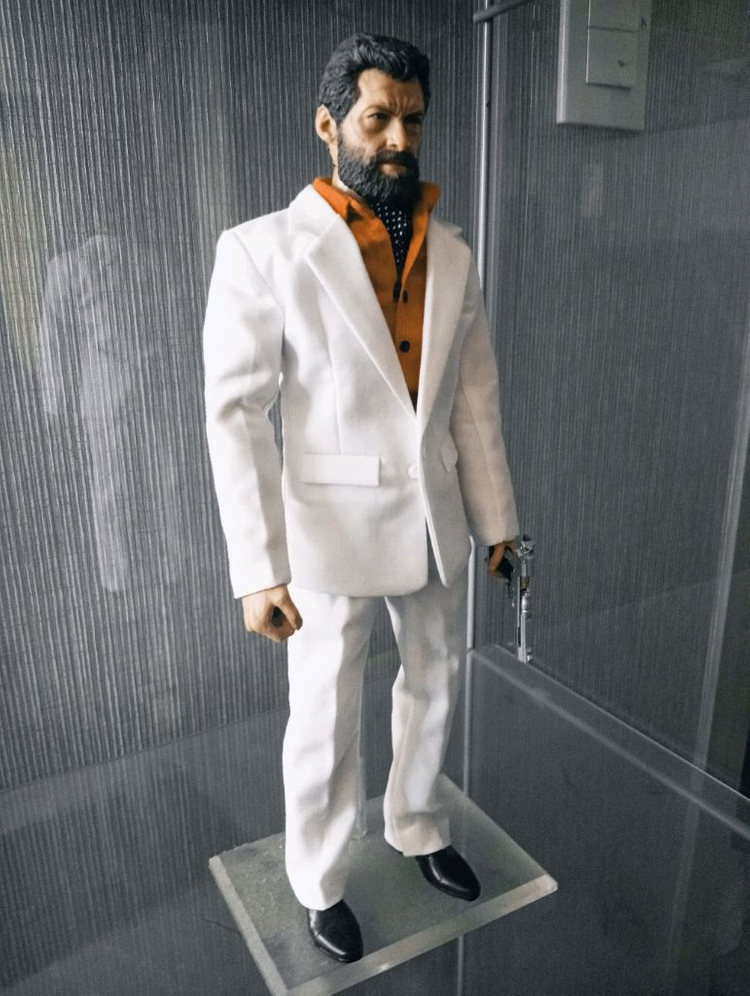 1/6 로건 피규어+추가루즈포함--1