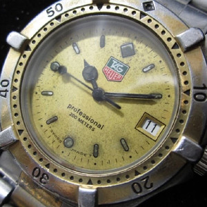 태그호이어 프로페셔널 200