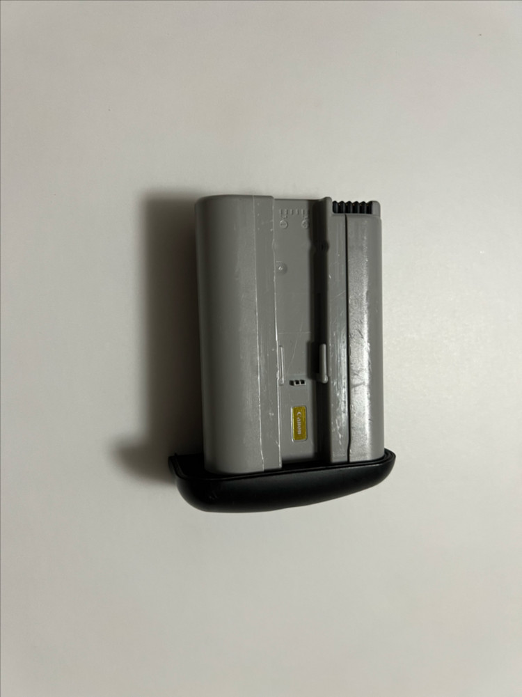 1DX MARK II (7.2만장 촬영기기) - 배터리 1개, 충전기 1개 증정, 렌즈 미포함 이미지