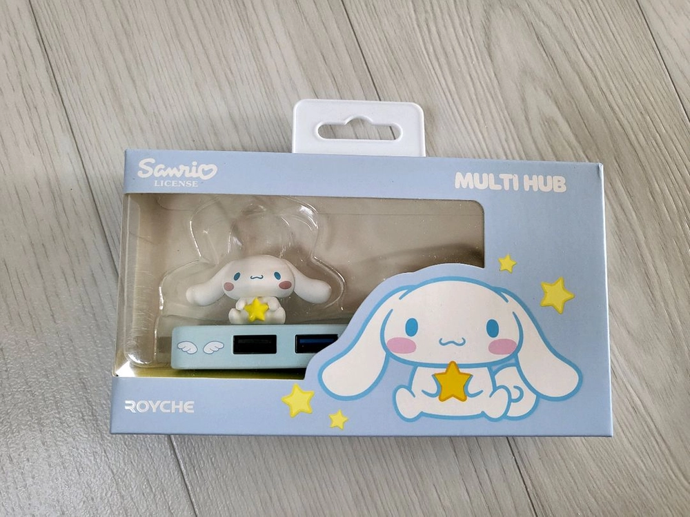 산리오 시나모롤 멀티허브 이미지