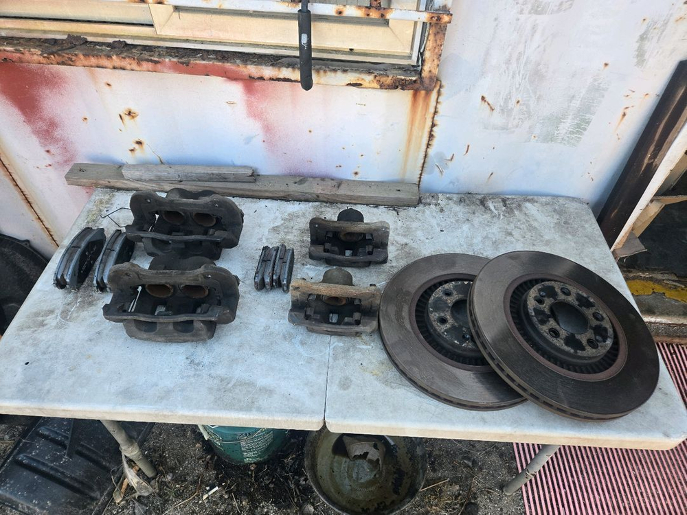 더뉴카니발 앞뒤 브레이크 세트--1