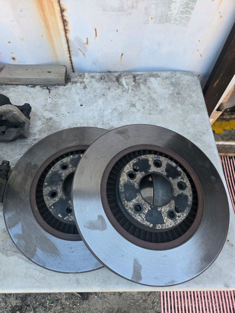 더뉴카니발 앞뒤 브레이크 세트--2