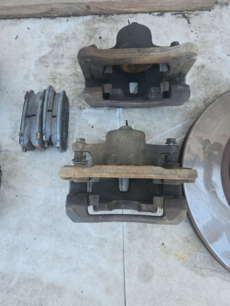 더뉴카니발 앞뒤 브레이크 세트--3