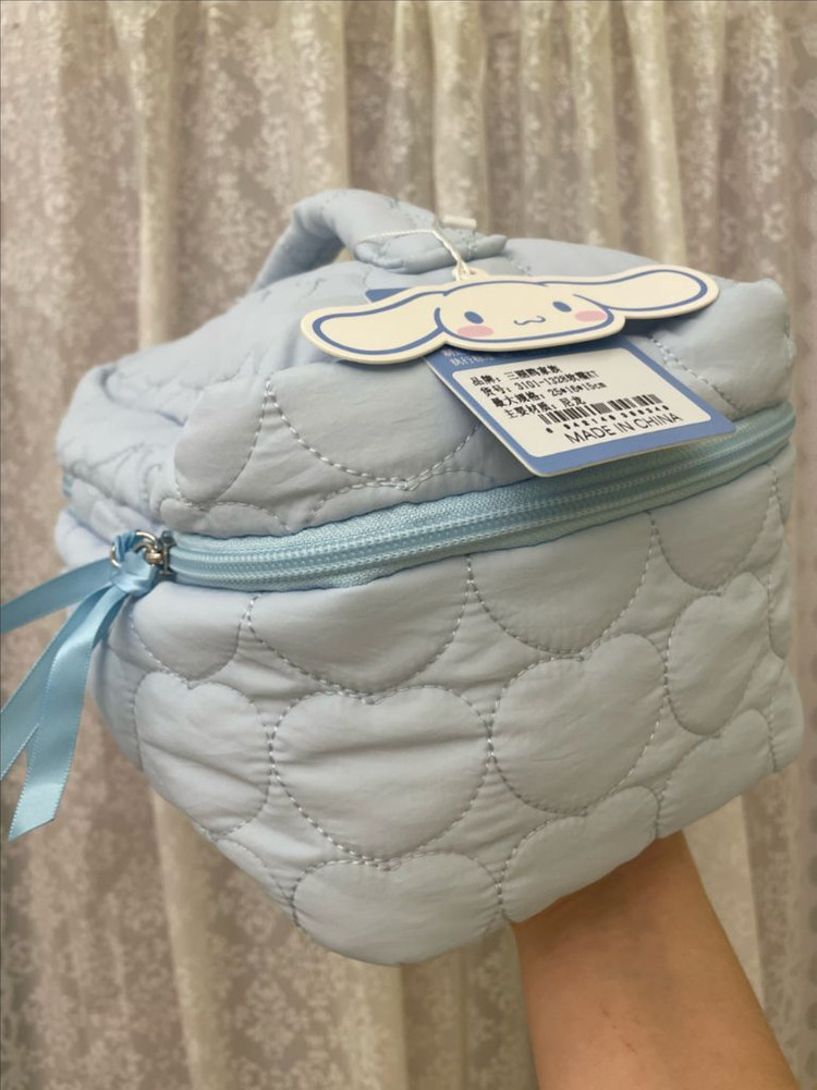 새상품 쿠로미 시나모롤 파우치--6