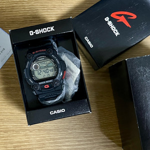 지샥 G-7900-1DR 군인시계 새상품 팝니다