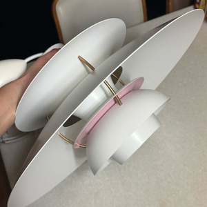 루이스폴센 PH5 펜던트 조명 화이트/핑크