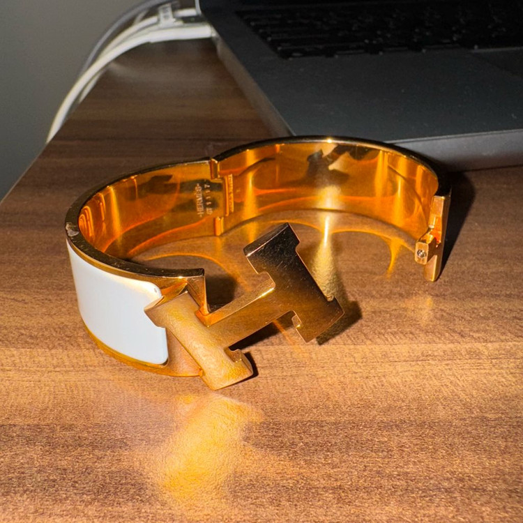 에르메스 클릭클락 클릭아슈 팔찌 화이트/골드 PM 이미지