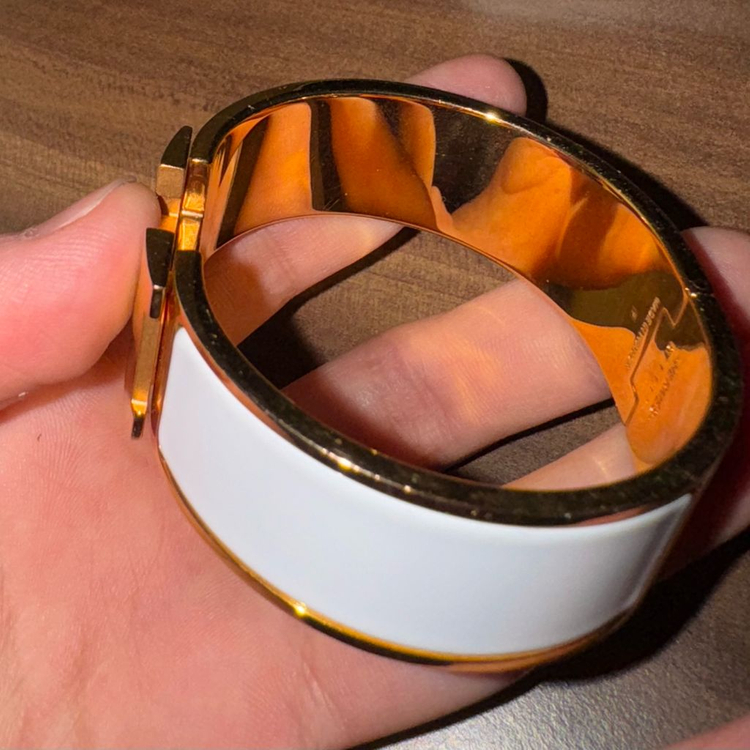 에르메스 클릭클락 클릭아슈 팔찌 화이트/골드 PM 이미지