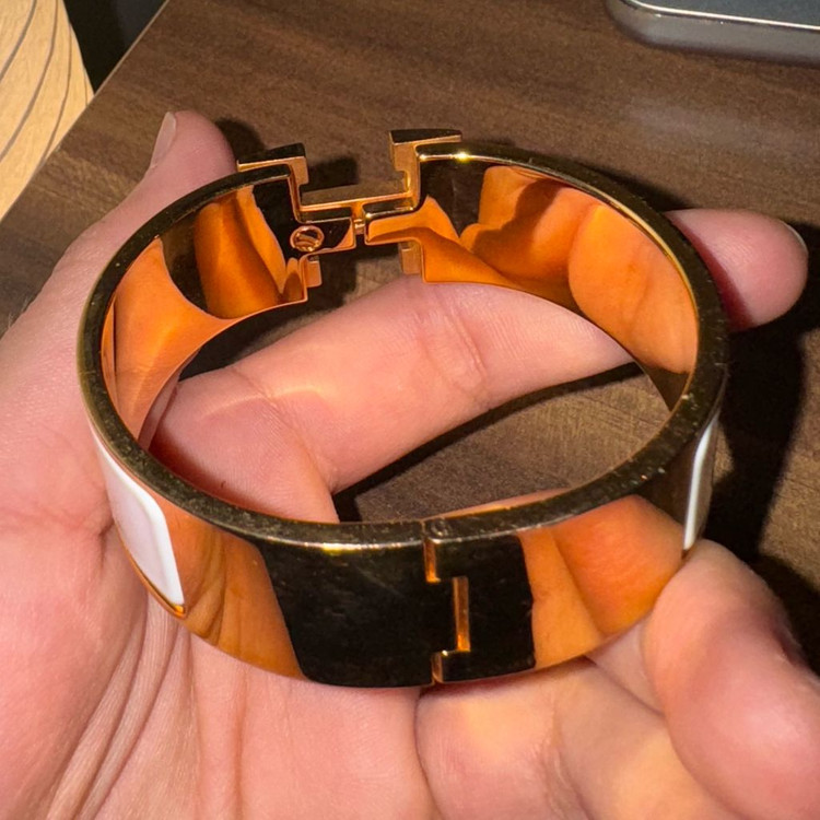 에르메스 클릭클락 클릭아슈 팔찌 화이트/골드 PM 이미지