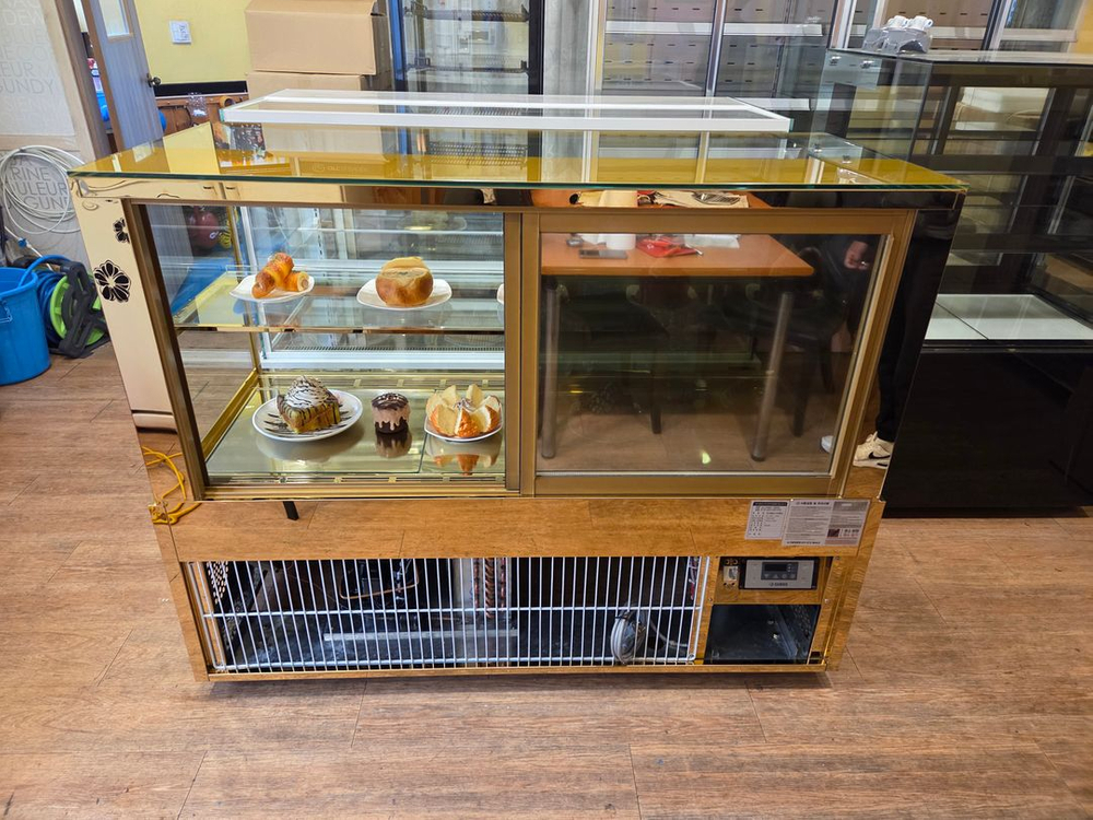 베이커리 카페 골드 냉장 쇼케이스 중고쇼케이스--1