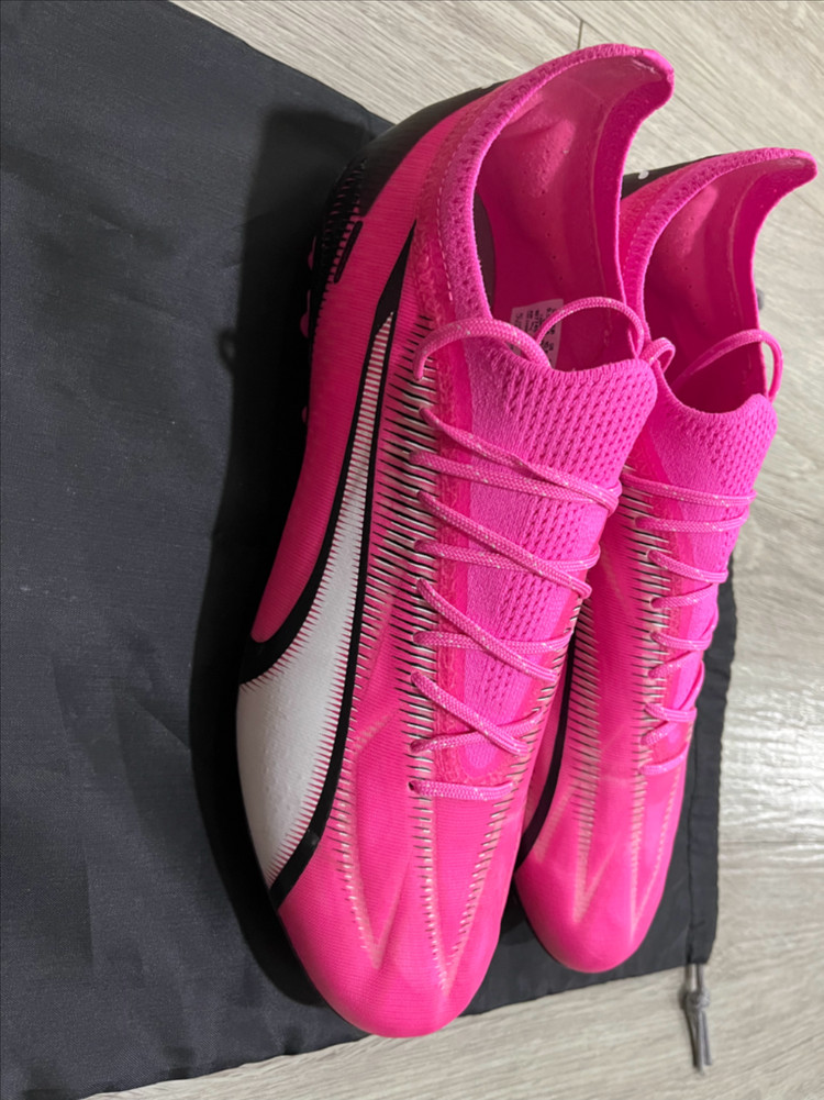 (거의 새상품) 푸마 울트라 얼티메이트 MG [285] 축구화--4