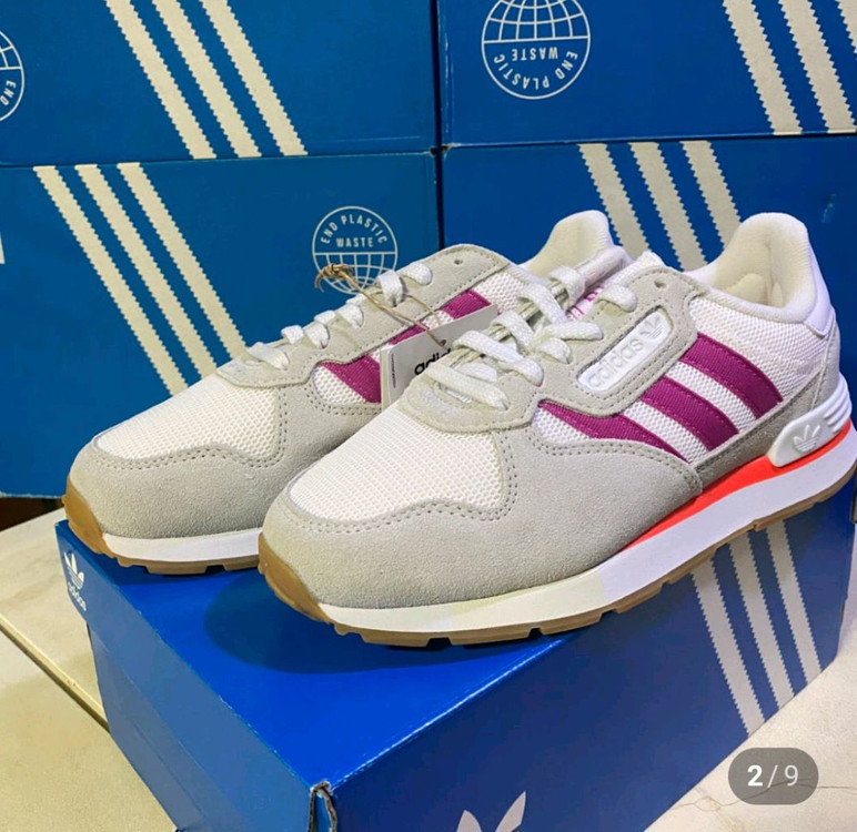 아디다스 HQK 트레지오드2 여성운동화--1