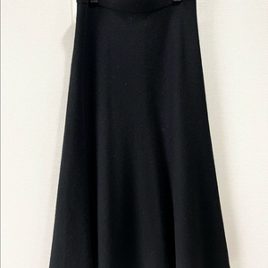 [M(66)] 울 100 홀가먼트 니트 스커트 블랙 이미지