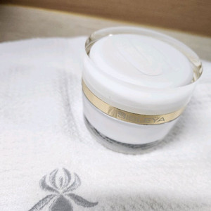 새상품.시슬리아 크림