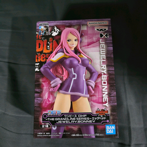 원피스 DXF 쥬얼리 보니 미개봉 피규어 판매 합니다!!