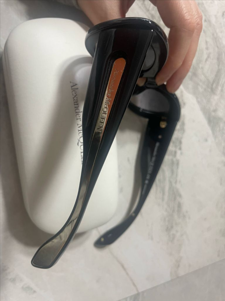 알렉산더 맥퀸 산글라스--1