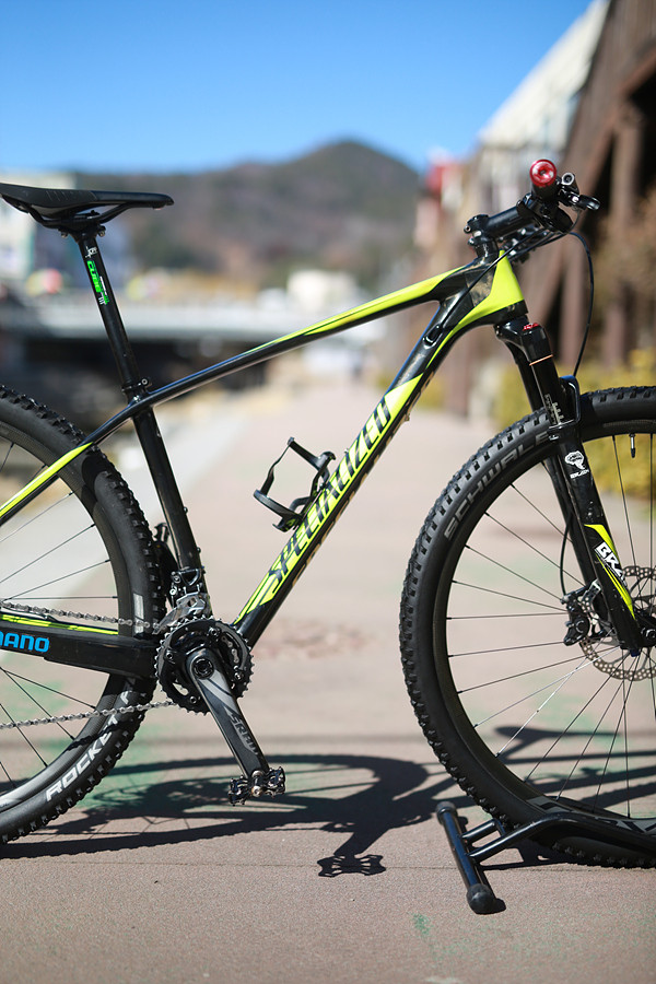 16년 스페셜라이즈드 스텀점퍼 익스퍼트 HT 카본 M 29인치--4