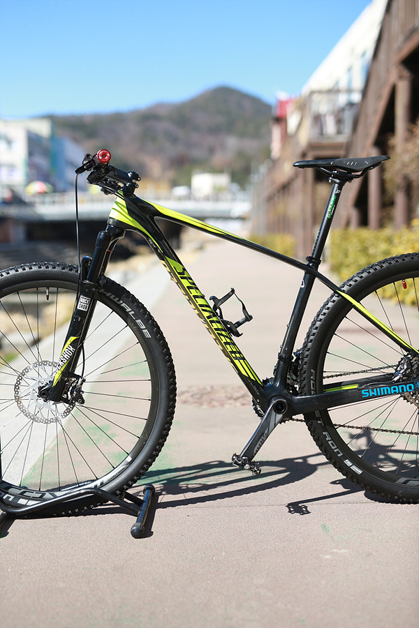 16년 스페셜라이즈드 스텀점퍼 익스퍼트 HT 카본 M 29인치--5