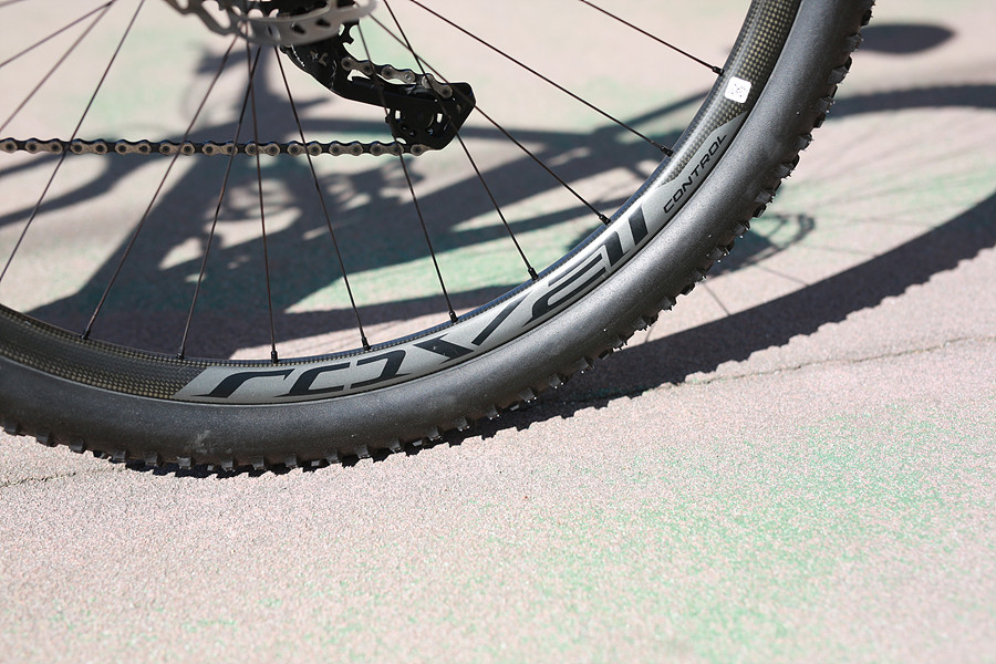 16년 스페셜라이즈드 스텀점퍼 익스퍼트 HT 카본 M 29인치--9