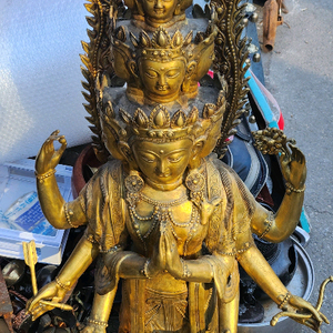 대형 천수천안 동불상