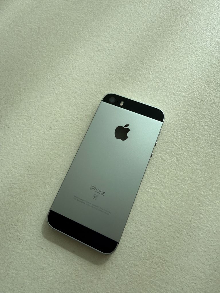 아이폰se 스페이스그레이 64GB 이미지