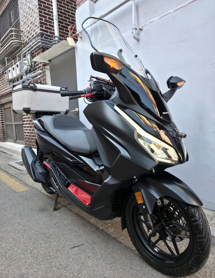 혼다 포르자350 24년식 사용검사 완료,풀옵션,정비점검 완료--1