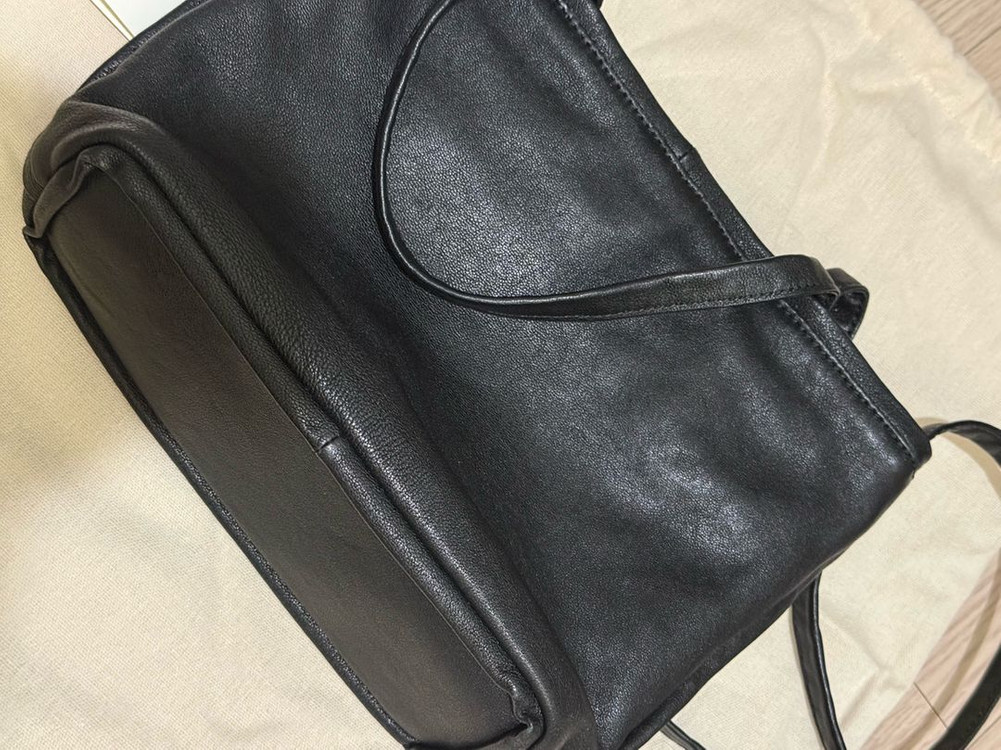 파사드패턴 브리즈 크로스 워싱 레더백 블랙--4