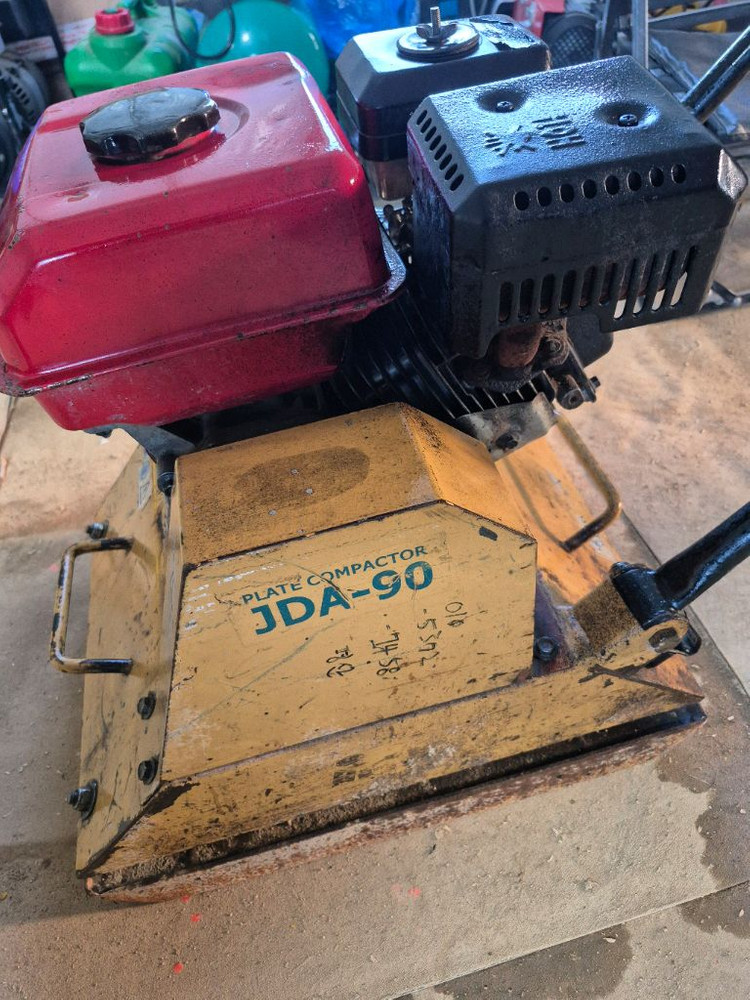 로빈 콤팩터 땅다짐기--6