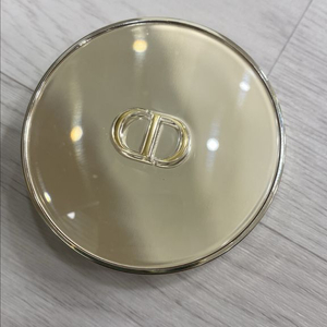 크리스찬디올 프레스티지 쿠션010 이미지