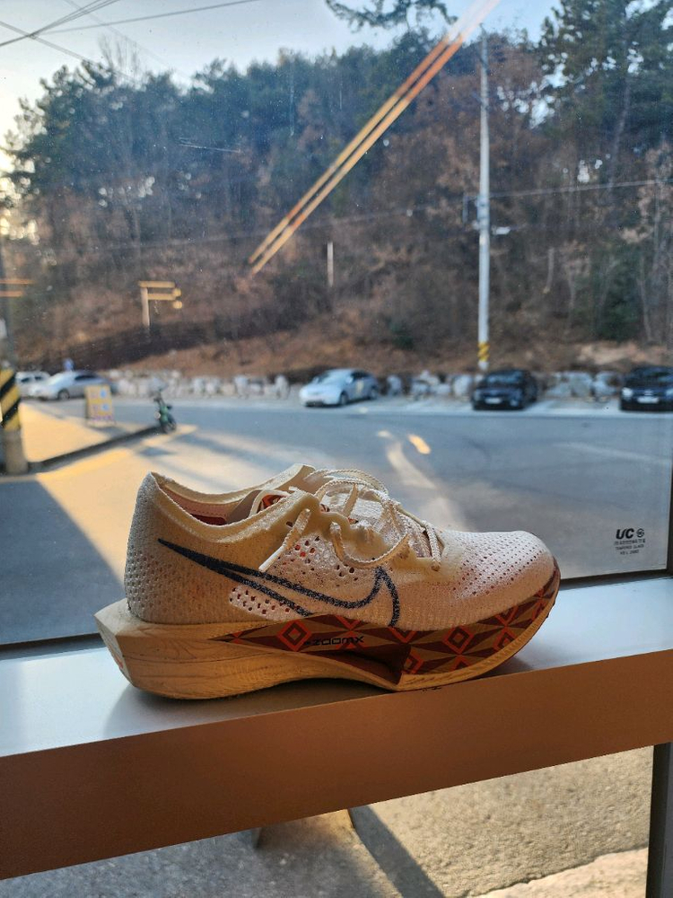 나이키 베이퍼 플라이 3 카본화(한정판)--4