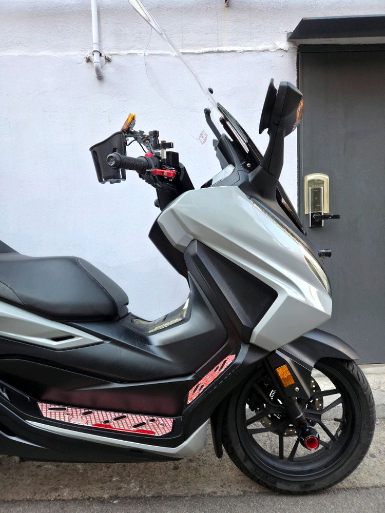 혼다 포르자350 24년식 사용검사 완료,풀옵션,정비점검 완료--2