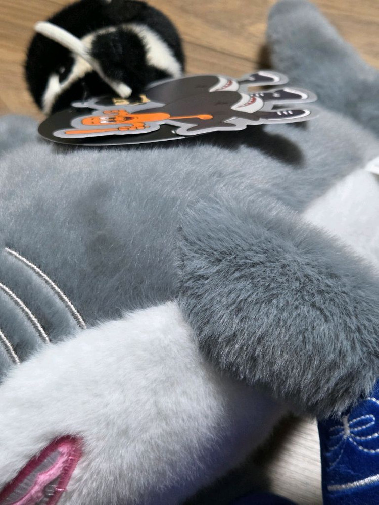 트랄라레로 트랄랄라 상어 인형 새상품--1