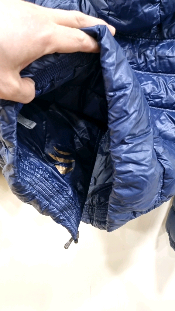 아디다스 여성 후드 덕다운경량패딩85 자켓 팝니다.--7