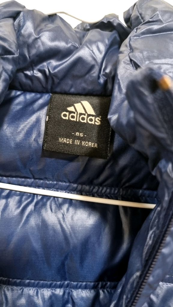 아디다스 여성 후드 덕다운경량패딩85 자켓 팝니다.--9