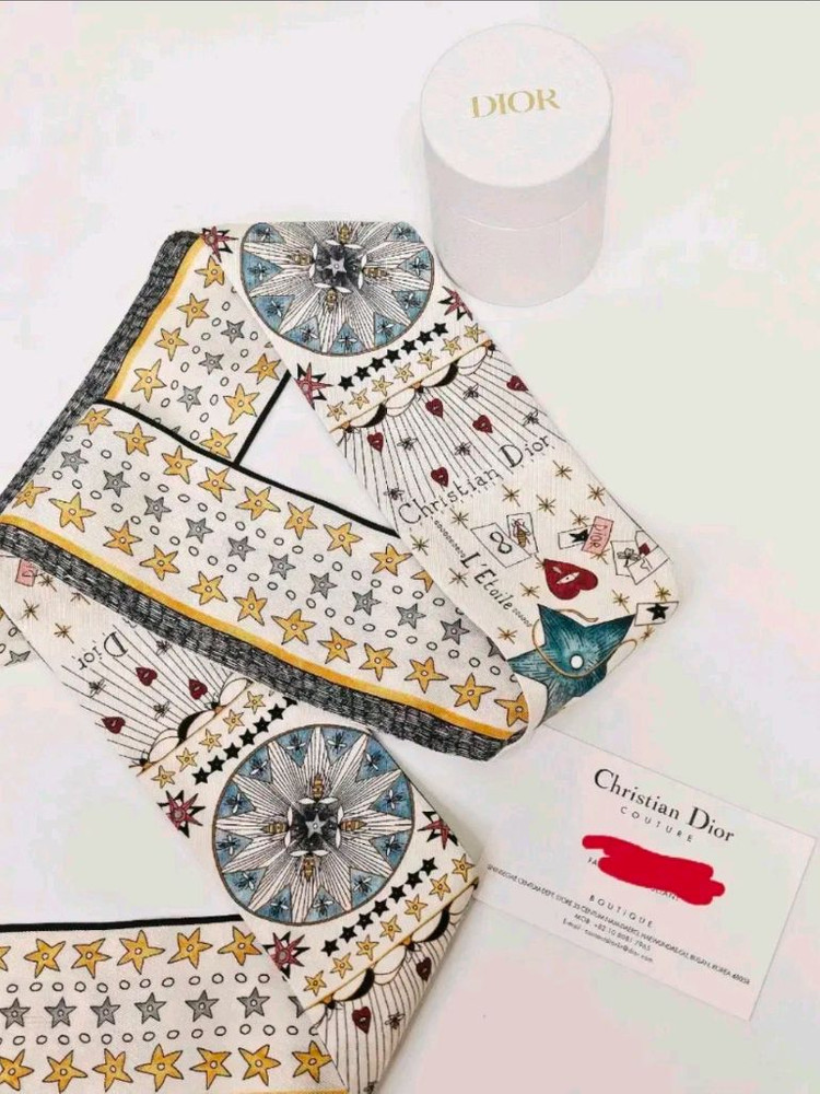 [정품] 디올(Dior) 미차 스카프 - 타로 (1회 착용) 이미지