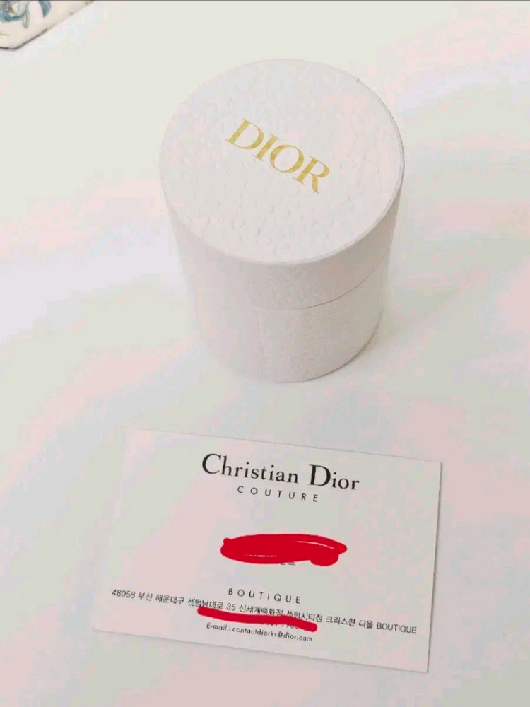 [정품] 디올(Dior) 미차 스카프 - 타로 (1회 착용) 이미지