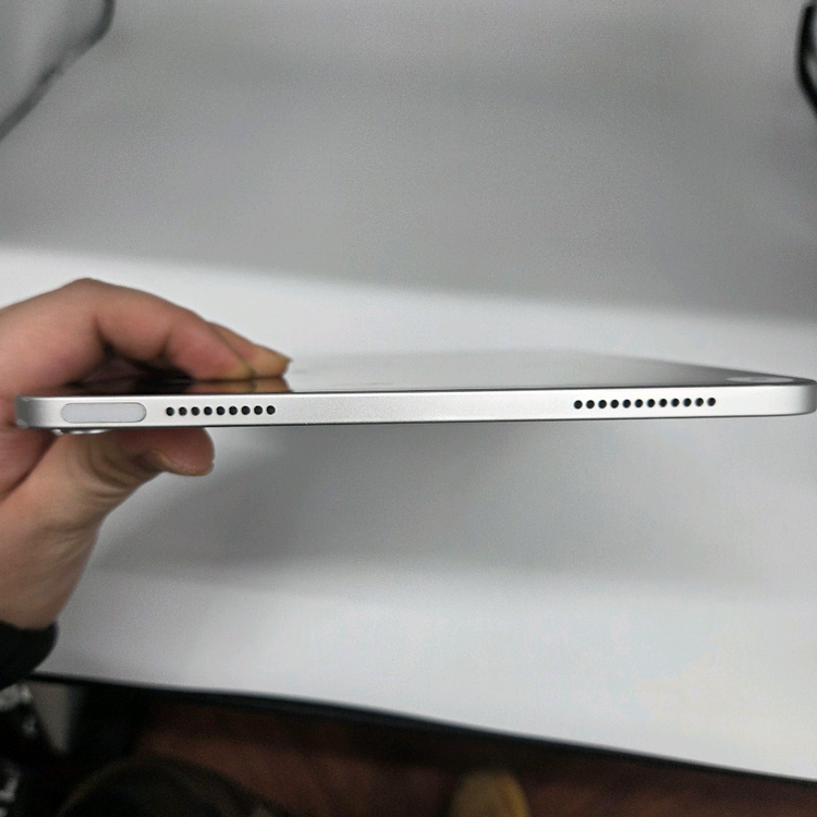 아이패드10세대 와이파이 무잔상 AAA 28.5만 상태굿 최저가 중고폰 중고테블릿 애플--2