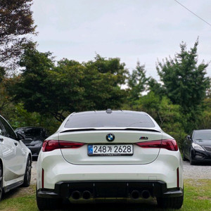 BMW G82 M4 순정 하이그로시 디퓨저