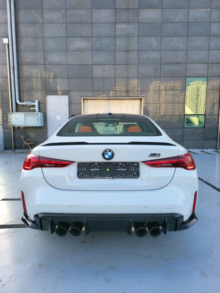 BMW G82 M4 순정 하이그로시 디퓨저--1