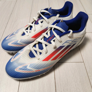 아디다스 F50 풋살화 F50 CLUB TF 24FW IF1348 사이즈265풋살화가 너무 많아 정리해요여러 중고사