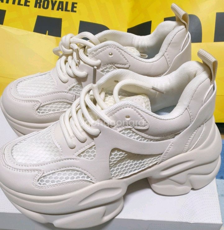 아이보리색 여성 스니커즈230 무료배송 수수료무료--1