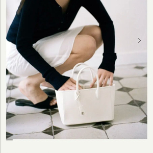 (새상품) 시에 헬레나 미니 토트백 포셀린 화이트 sie