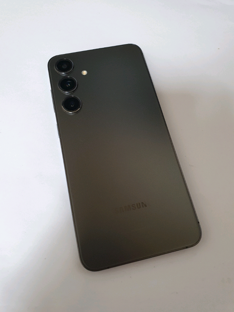 갤럭시S24플러스 잔상없어요 256기가 블랙--0